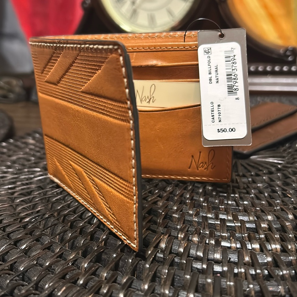 Nash Castillo wallet